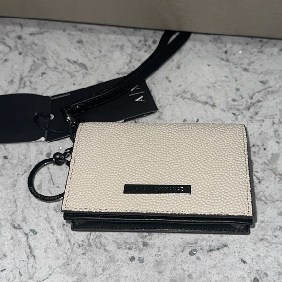 Armani Exchange Small Wristlet Wallet Key White Genuine Leather AUTHENTIC NEW - Picture 5 of 7